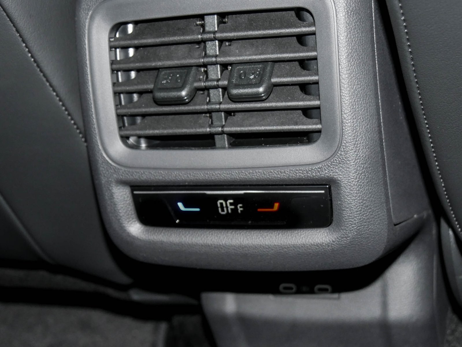 Volkswagen T-Roc 1.5 R-LINE DSG BLACKSTYLE eKLAPPE CAM LM20