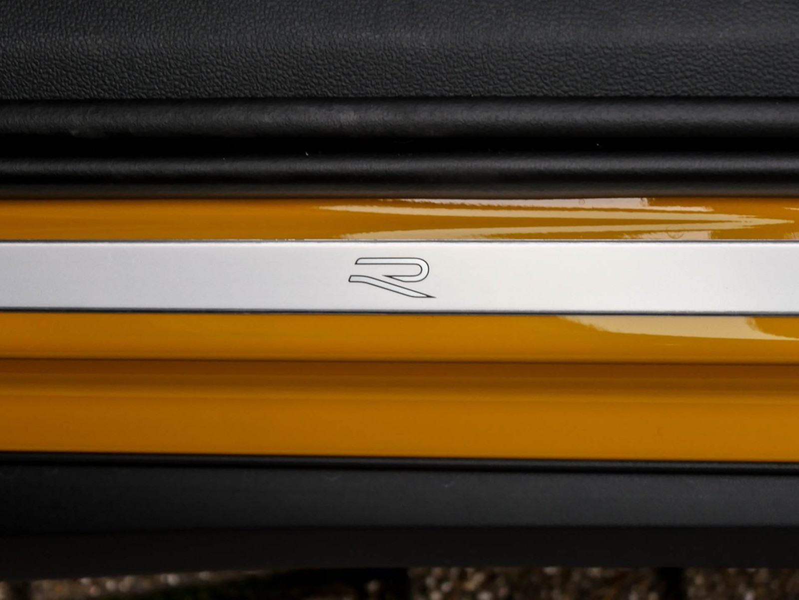 Volkswagen T-Roc 1.5 R-LINE DSG BLACKSTYLE eKLAPPE CAM LM20