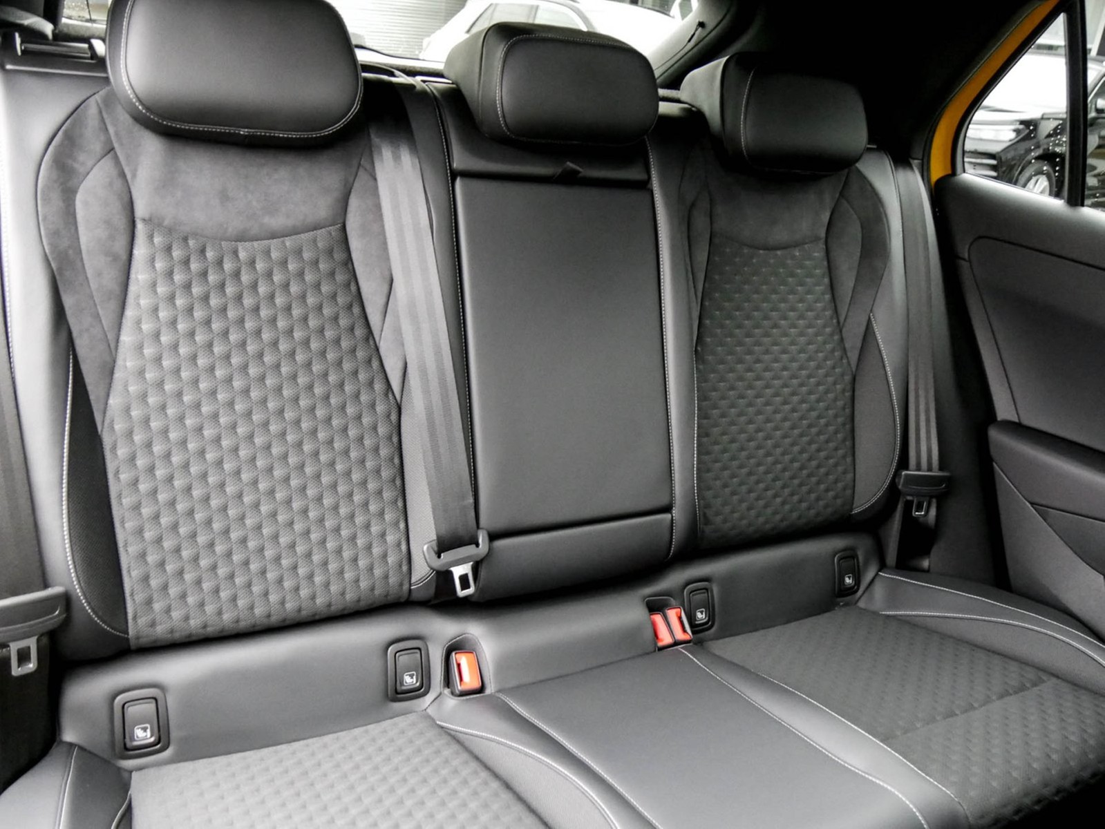 Volkswagen T-Roc 1.5 R-LINE DSG BLACKSTYLE eKLAPPE CAM LM20