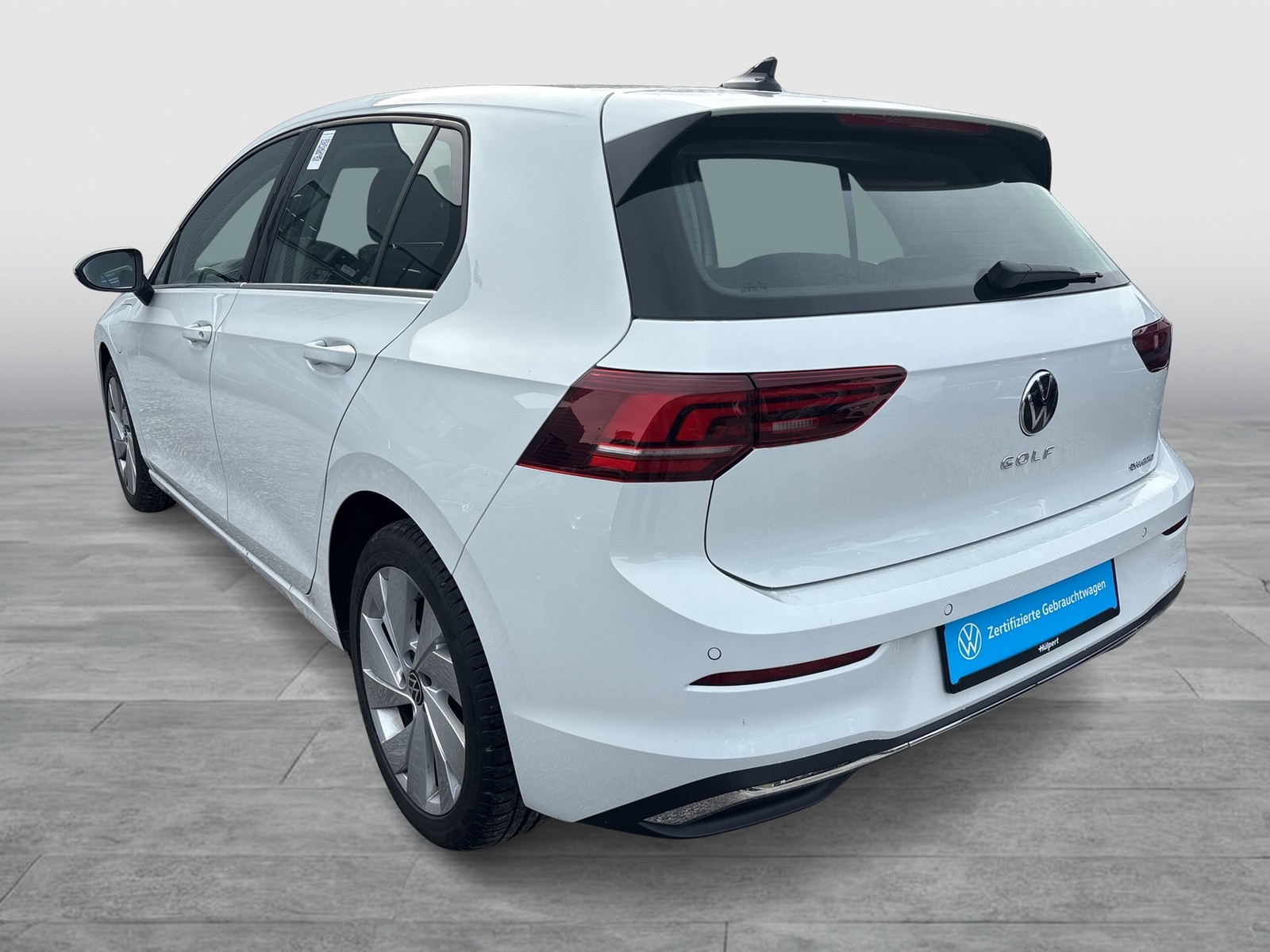 Volkswagen Golf VIII 1.5 HYBRID STYLE FACELIFT CAM ACC LM17