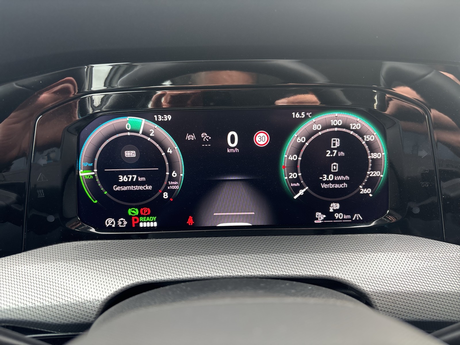 Volkswagen Golf VIII 1.5 HYBRID STYLE FACELIFT CAM ACC LM17