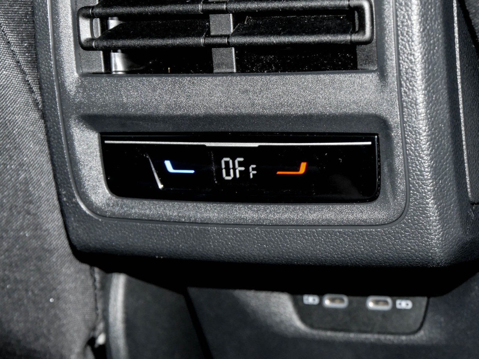 Volkswagen Golf VIII 1.4 HYBRID GTE ACC LM17 NAVI SITZHEIZ.