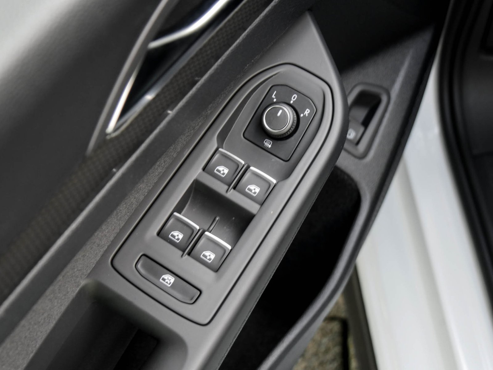 Volkswagen Golf VIII 1.4 HYBRID GTE ACC LM17 NAVI SITZHEIZ.