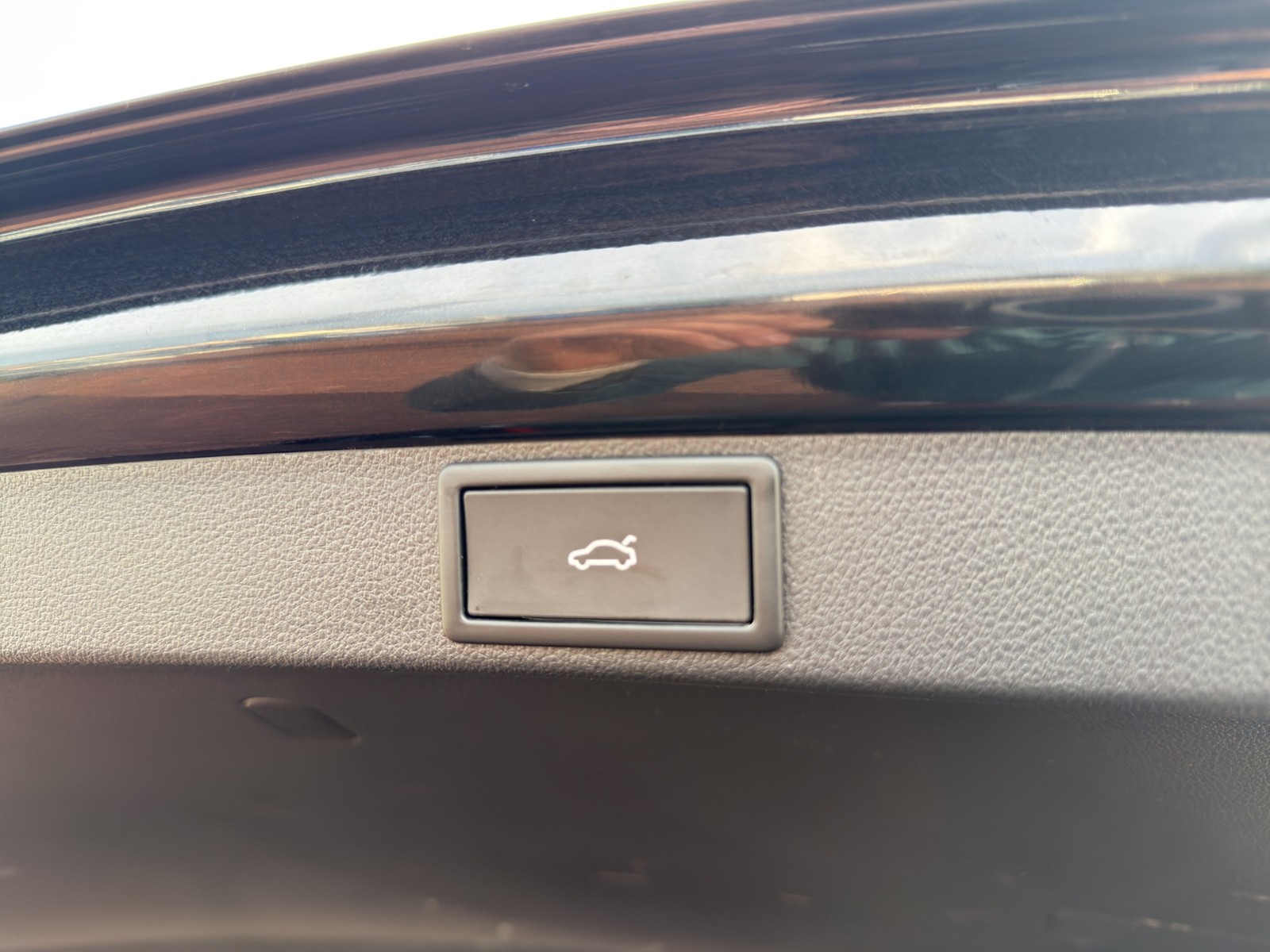 Skoda Octavia Combi 1.5 e-TEC SPORTLINE PANO AHK LM18