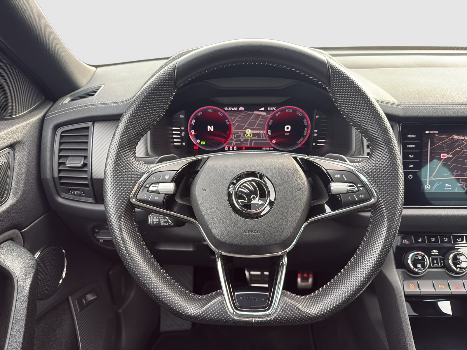 Skoda Kodiaq 2.0 SPORTLINE 4X4 STANDHZ. PANO LM19 NAVI