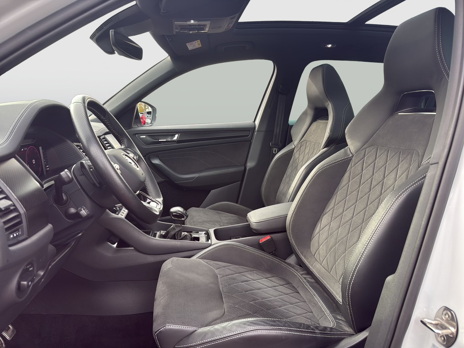 Skoda Kodiaq 2.0 SPORTLINE 4X4 STANDHZ. PANO LM19 NAVI