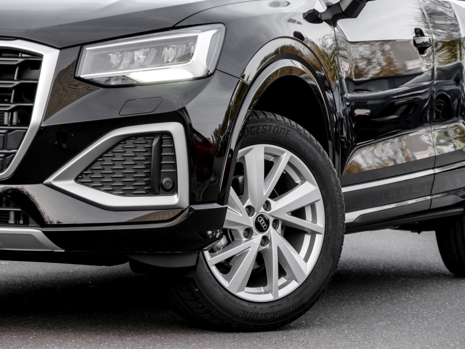 Audi Q2 30 TFSI advanced Smartphone-Interface+Sonnenschutzverglasung+StoßfängerAdvanced+Sitzheizung