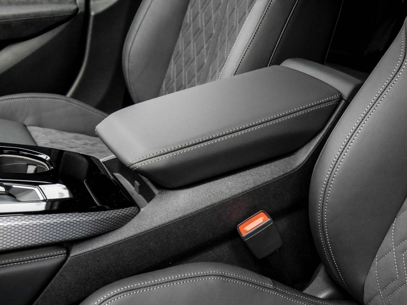 Audi A5 Avant TFSI quattro S tronic Techpaket+2xSline+AHK+Sportsitze+MMI+