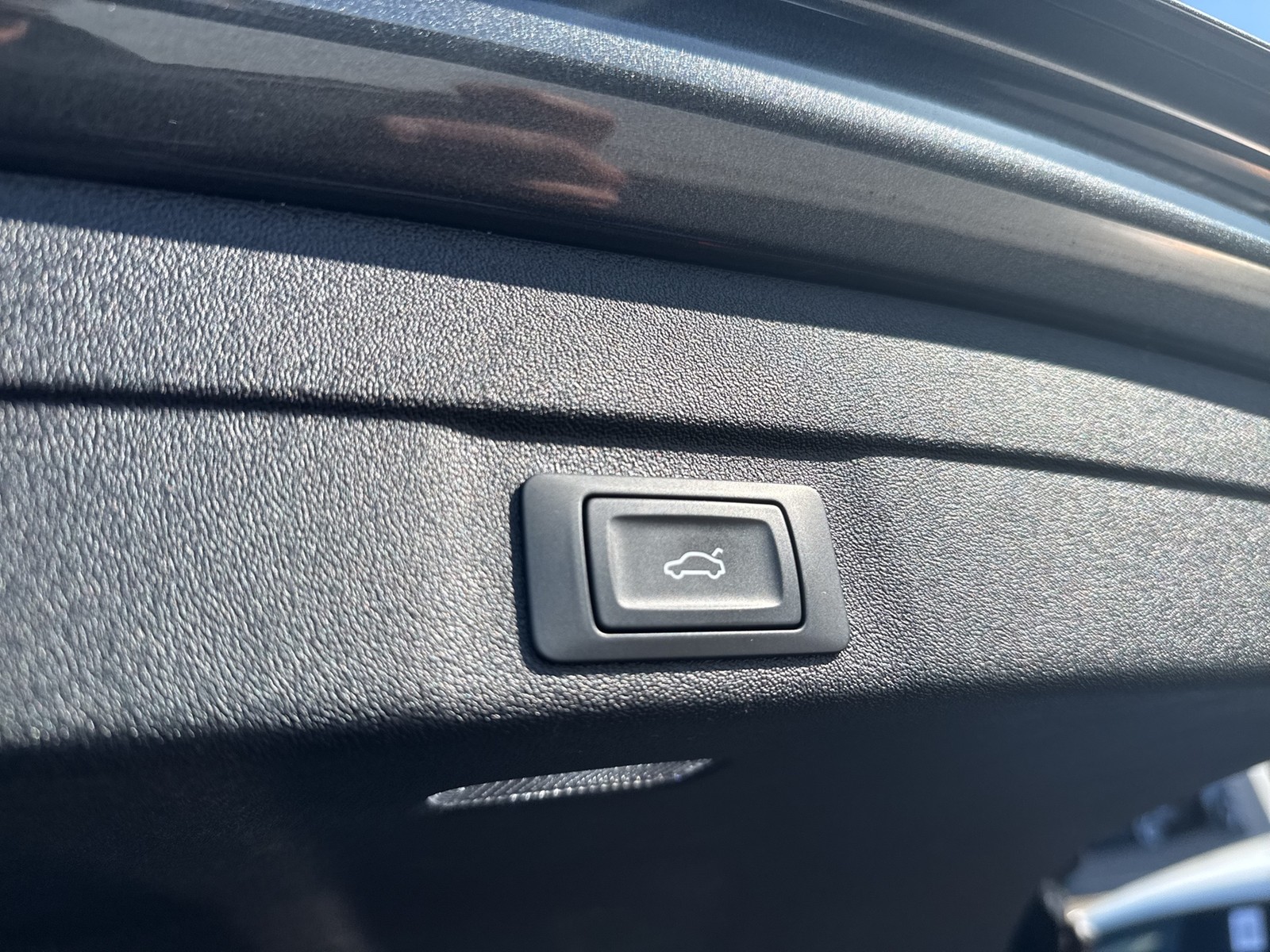 Audi A5 Avant TFSI quattro S tronic Techpaket+2xSline+AHK+Sportsitze+MMI+