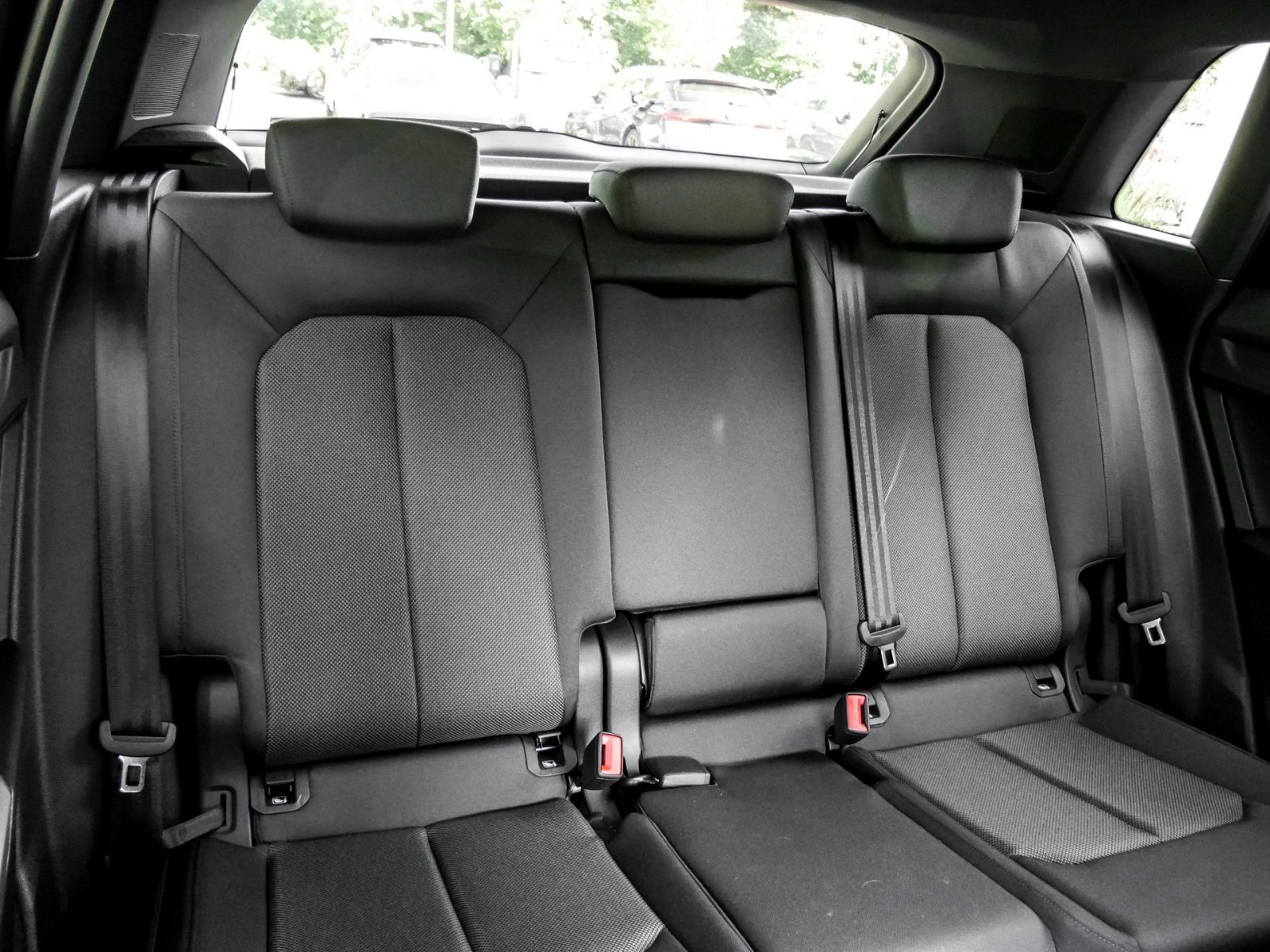 Audi Q3 35 advanced AHK CAM ACC LM18 E-KLAPPE NAVI+