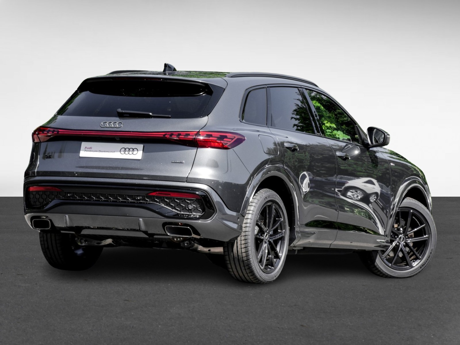 Audi Q5 TFSI quattro S tronic S Line TechPlus+SLine+Pano+AHK+Luftfederfahrwerk