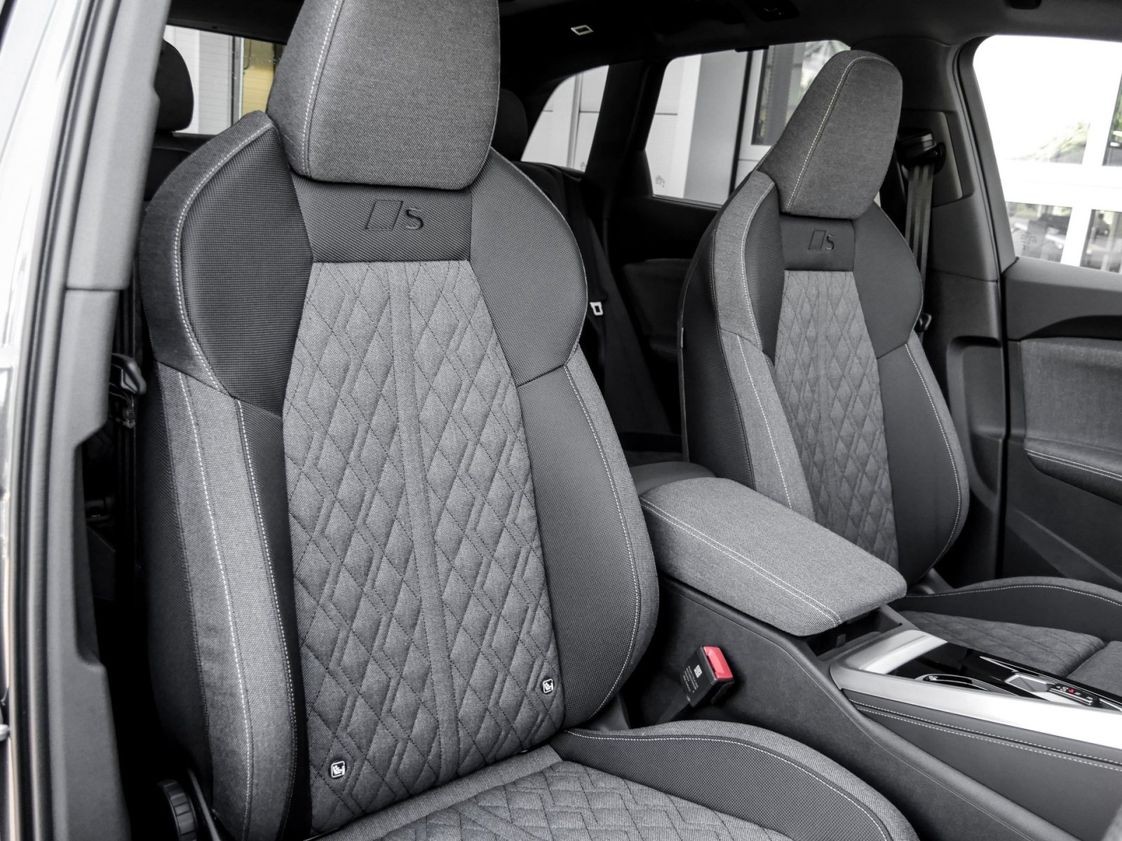 Audi Q5 TFSI quattro S tronic S Line TechPlus+SLine+Pano+AHK+Luftfederfahrwerk
