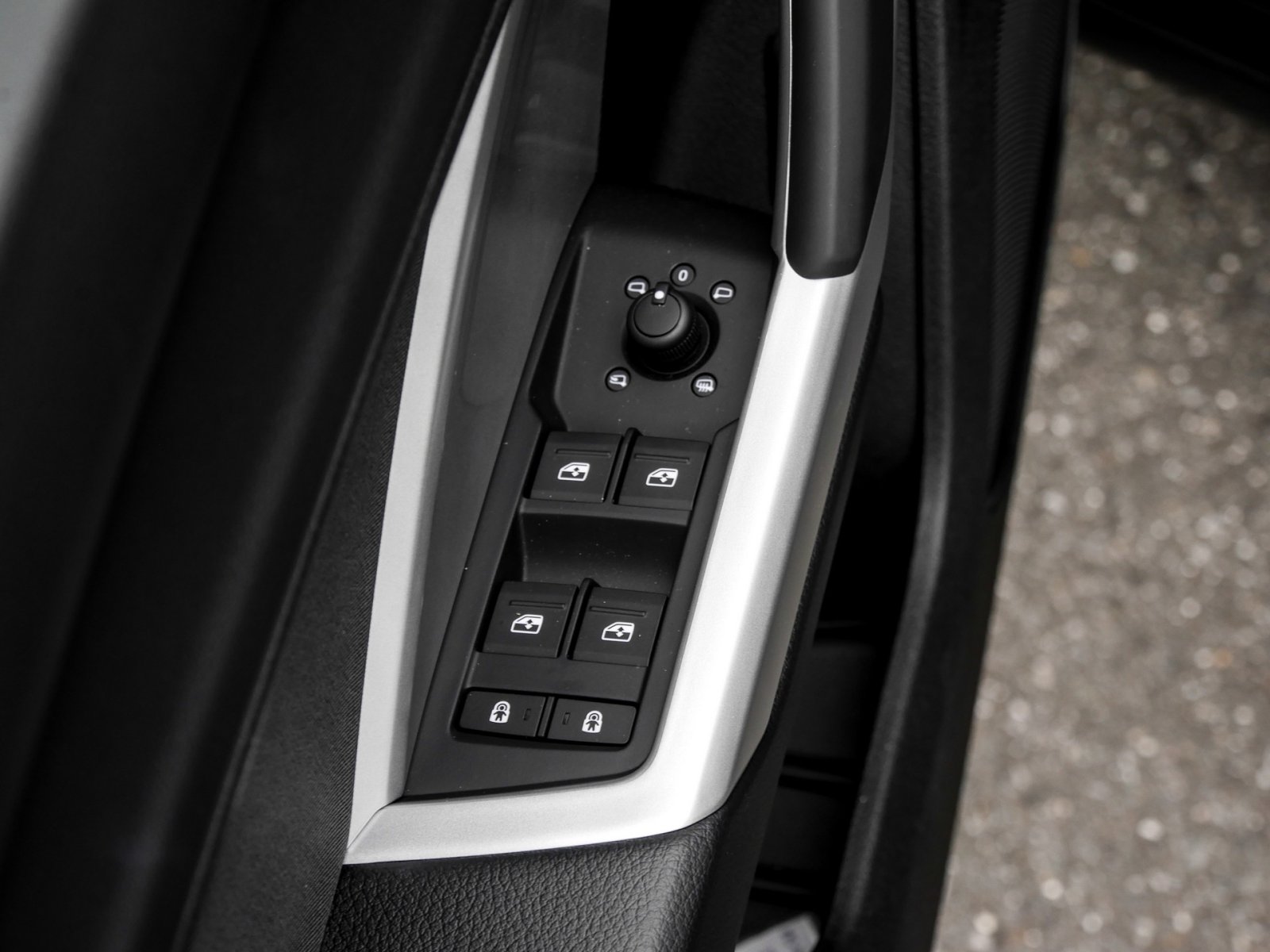 Audi Q3 35 CAM ACC LM18 EKLAPPE NAVI+ SITZHEIZUNG LED