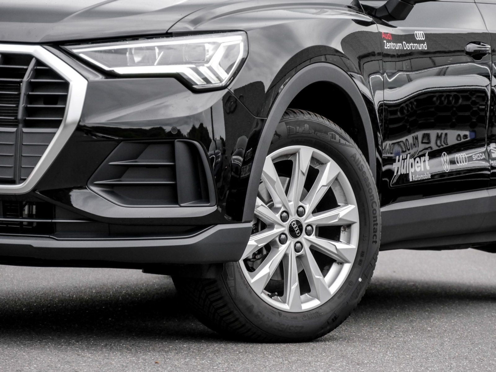 Audi Q3 35 CAM ACC LM18 EKLAPPE NAVI+ SITZHEIZUNG LED