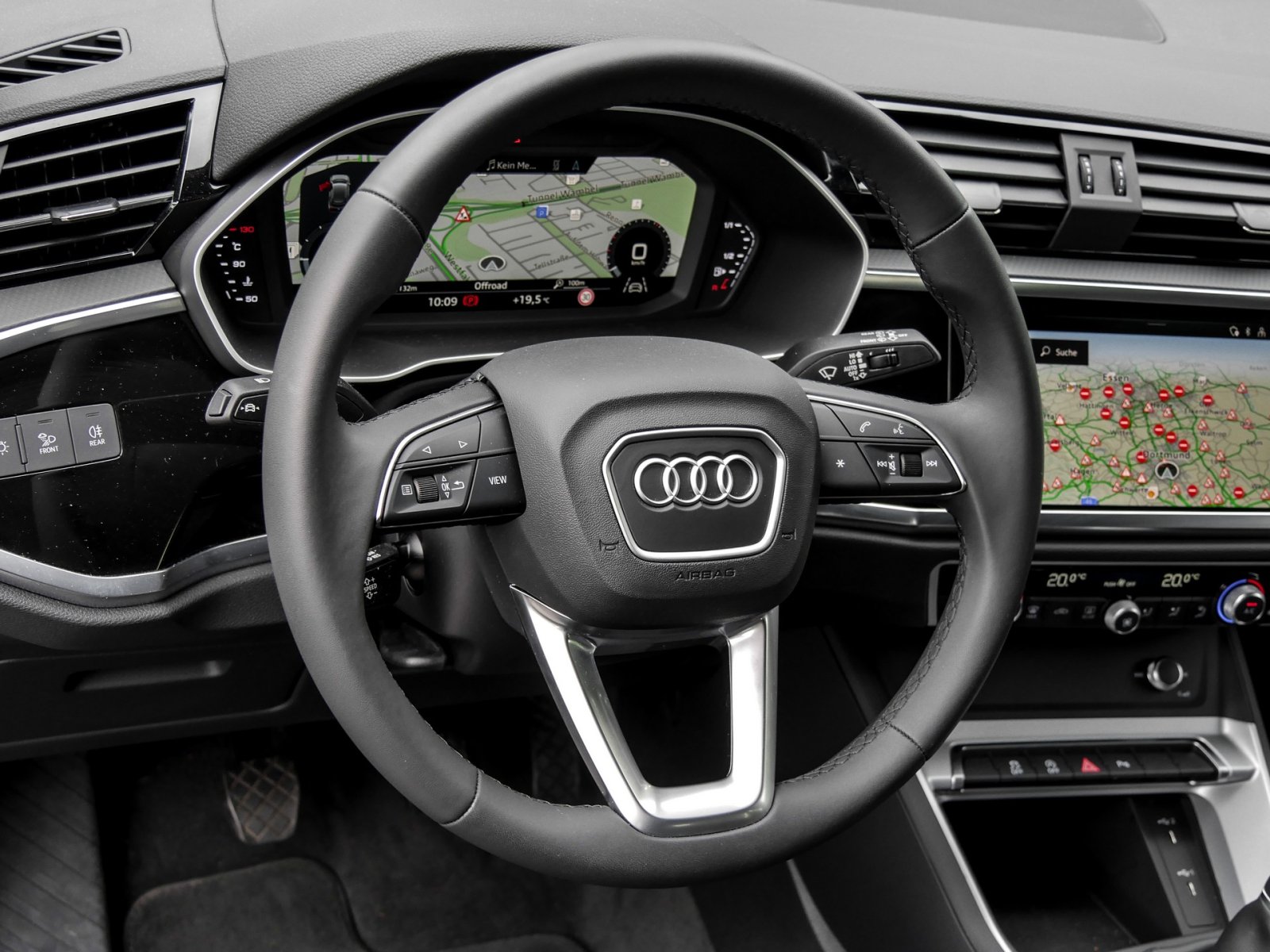 Audi Q3 35 CAM ACC LM18 EKLAPPE NAVI+ SITZHEIZUNG LED