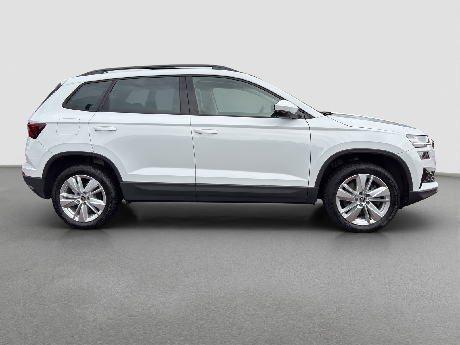 Skoda Karoq 1.5 SELECTION CAM NAVI LM17 SITZHEIZUNG