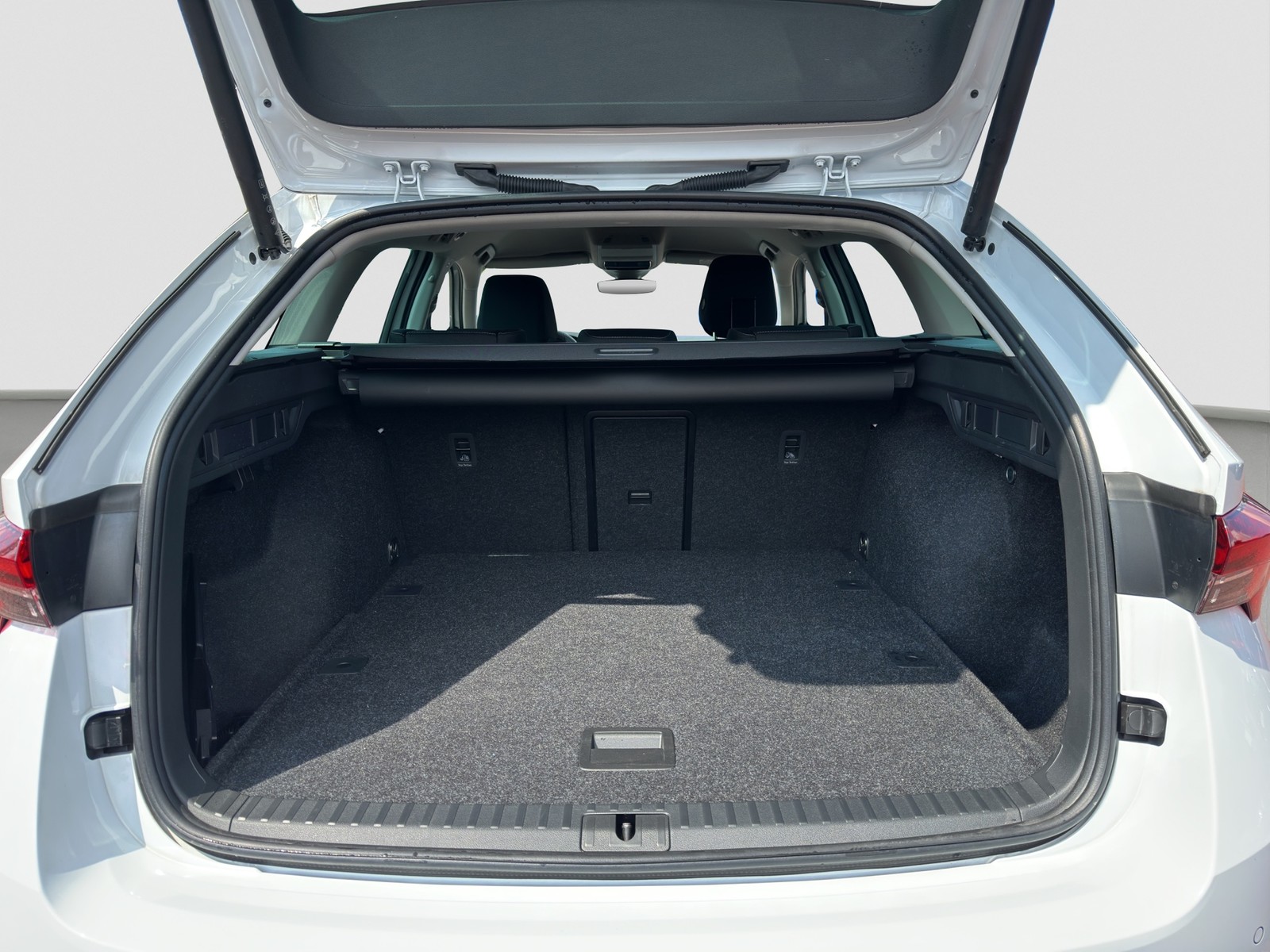 Skoda Octavia Combi 1.5 e-TEC SELECTION CAM ACC NAVI
