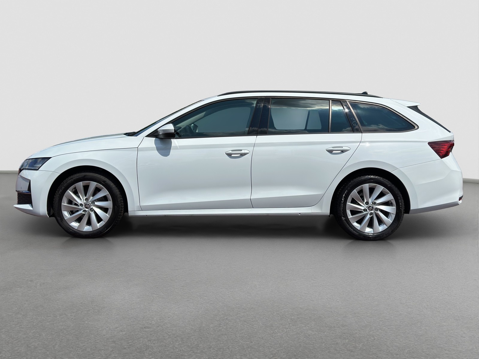 Skoda Octavia Combi 1.5 e-TEC SELECTION CAM ACC NAVI