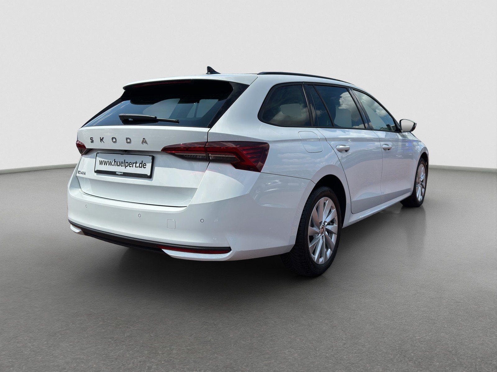 Skoda Octavia Combi 1.5 e-TEC SELECTION CAM ACC NAVI