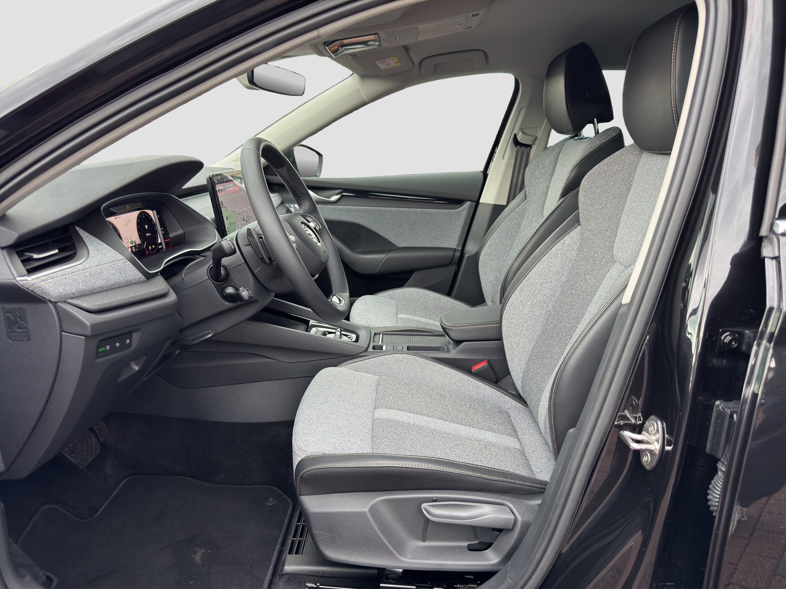 Skoda Octavia Combi 1.5 e-TEC SELECTION CAM ACC NAVI
