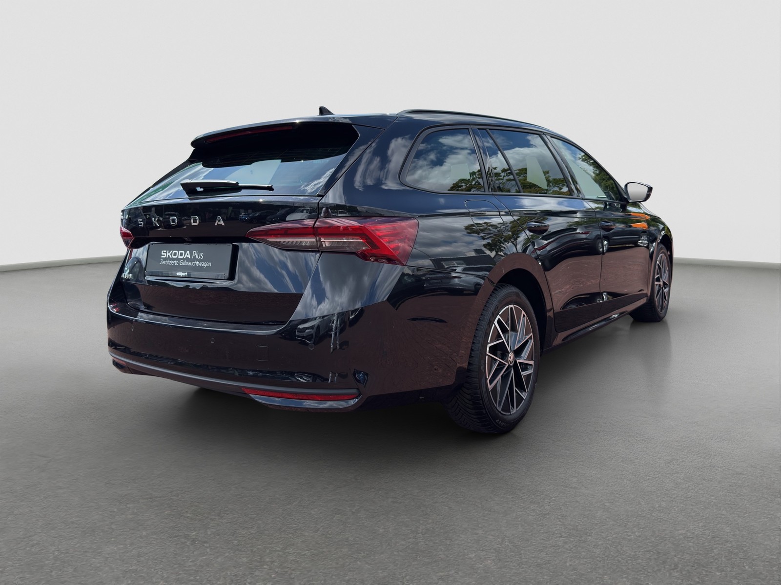 Skoda Octavia Combi 2.0 SELECTION 360°CAM ACC E-KLAPPE