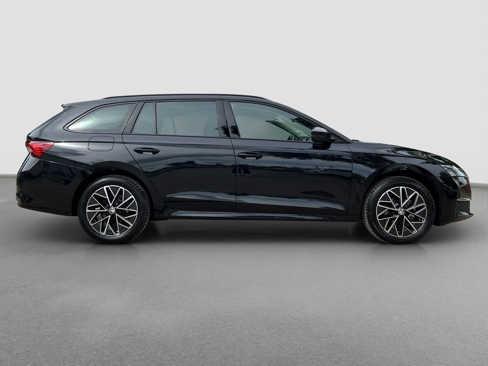 Skoda Octavia Combi 2.0 SELECTION CAM ACC EKLAPPE NAVI
