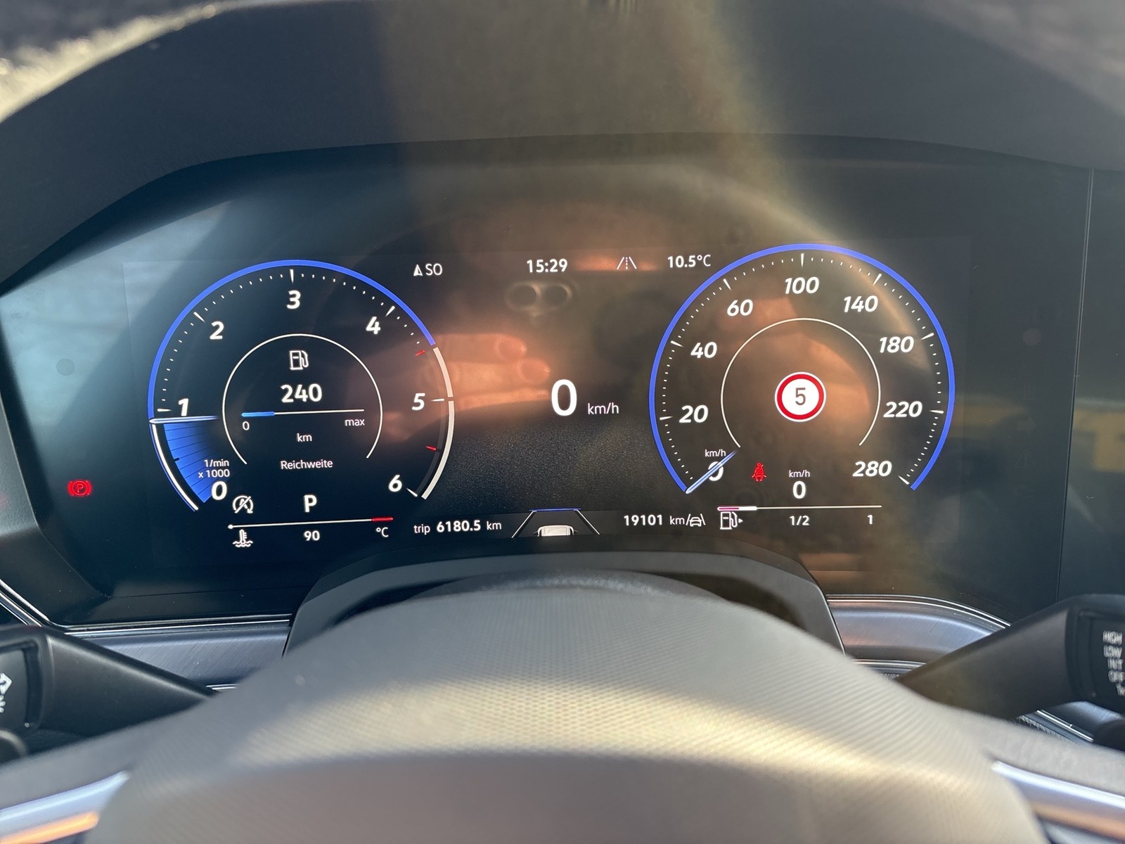 Volkswagen Touareg V6 R-LINE AHK CAM ACC HEAD-UP