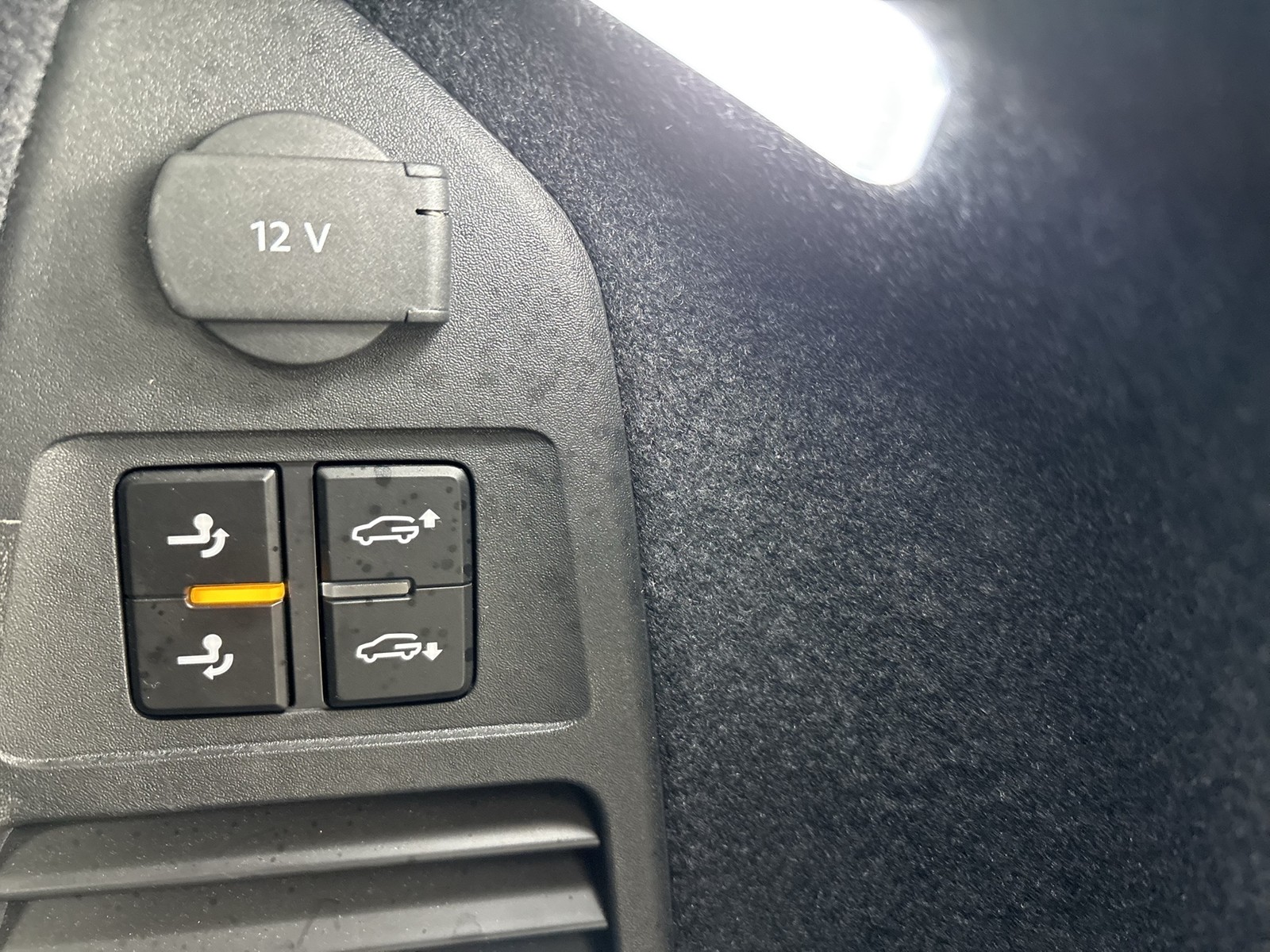 Volkswagen Touareg V6 R-LINE AHK CAM ACC HEAD-UP