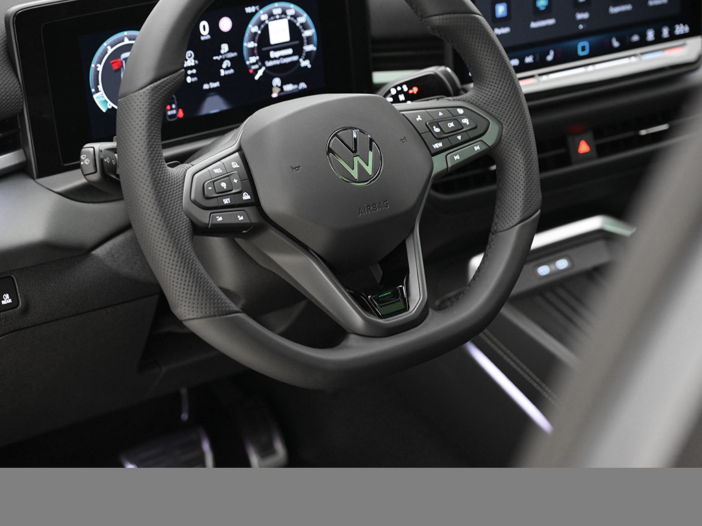 Volkswagen T-Roc 1.5 R-LINE DSG BLACKSTYLE HARMANKARDON