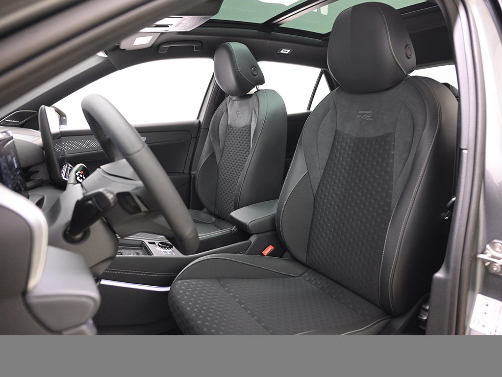 Volkswagen T-Roc 1.5 R-LINE DSG BLACKSTYLE HARMANKARDON