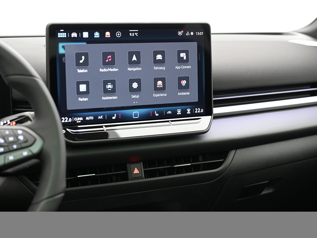 Volkswagen T-Roc 1.5 R-LINE DSG BLACKSTYLE HARMANKARDON