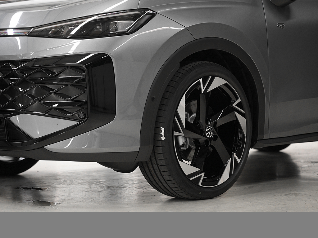 Volkswagen T-Roc 1.5 R-LINE DSG BLACKSTYLE HARMANKARDON