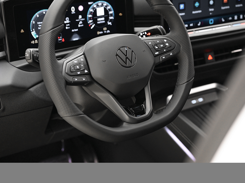 Volkswagen T-Roc 1.5 R-LINE DSG BLACKSTYLE AHK eKLAPPE