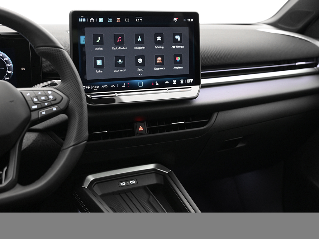 Volkswagen T-Roc 1.5 R-LINE DSG BLACKSTYLE AHK eKLAPPE