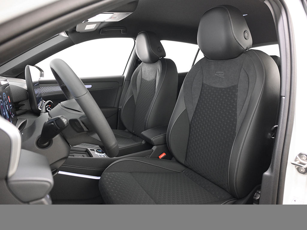 Volkswagen T-Roc 1.5 R-LINE DSG BLACKSTYLE AHK eKLAPPE