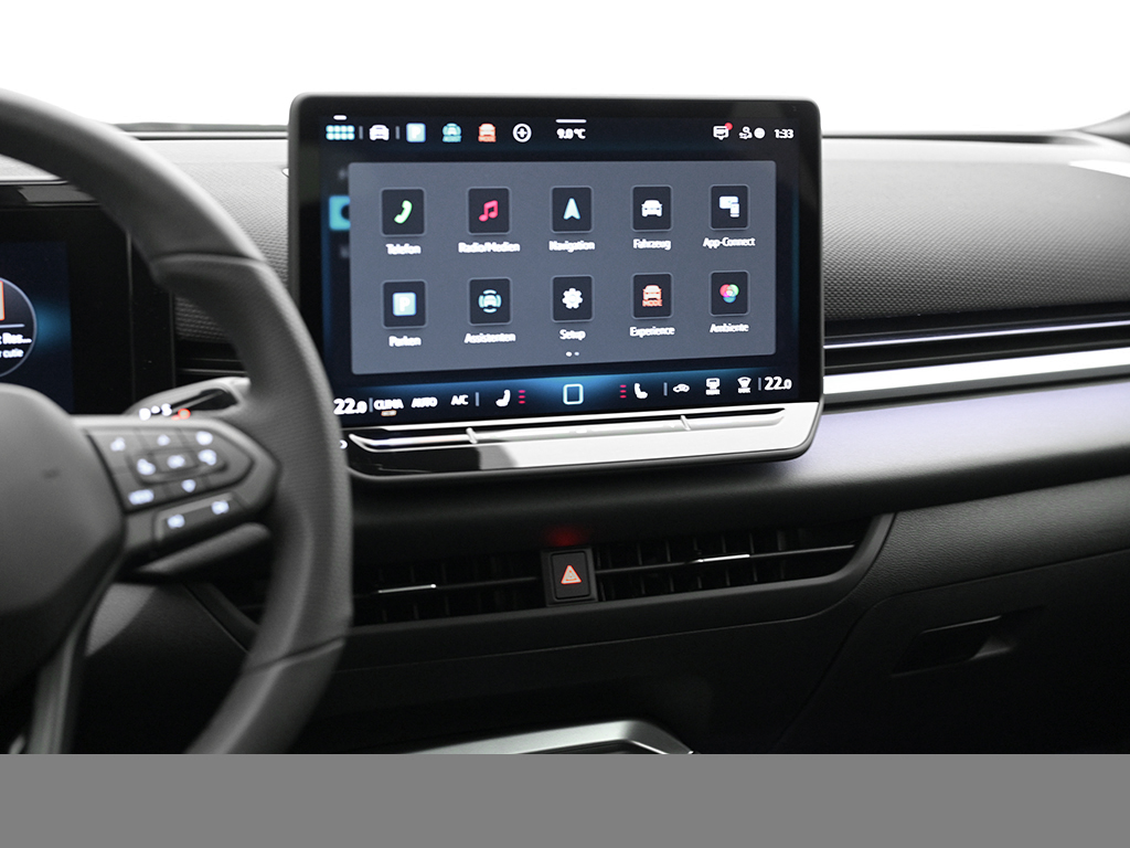 Volkswagen T-Roc 1.5 R-LINE DSG BLACKSTYLE AHK eKLAPPE