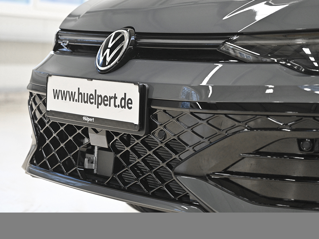 Volkswagen Golf 1.5 R-LINE DSG PANO BLACKSTYLE MATRIXLED