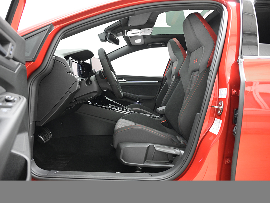 Volkswagen Golf GTI BLACKSTYLE PANO HARMANKARDON