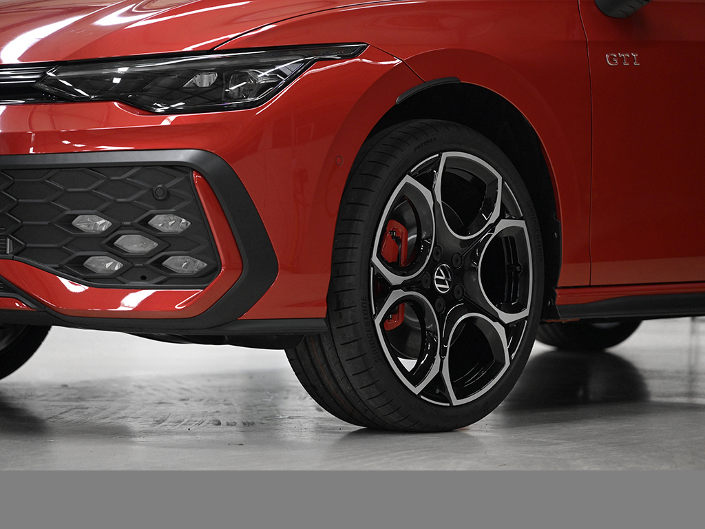 Volkswagen Golf GTI BLACKSTYLE PANO HARMANKARDON