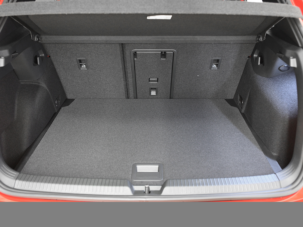 Volkswagen Golf GTI BLACKSTYLE PANO HARMANKARDON