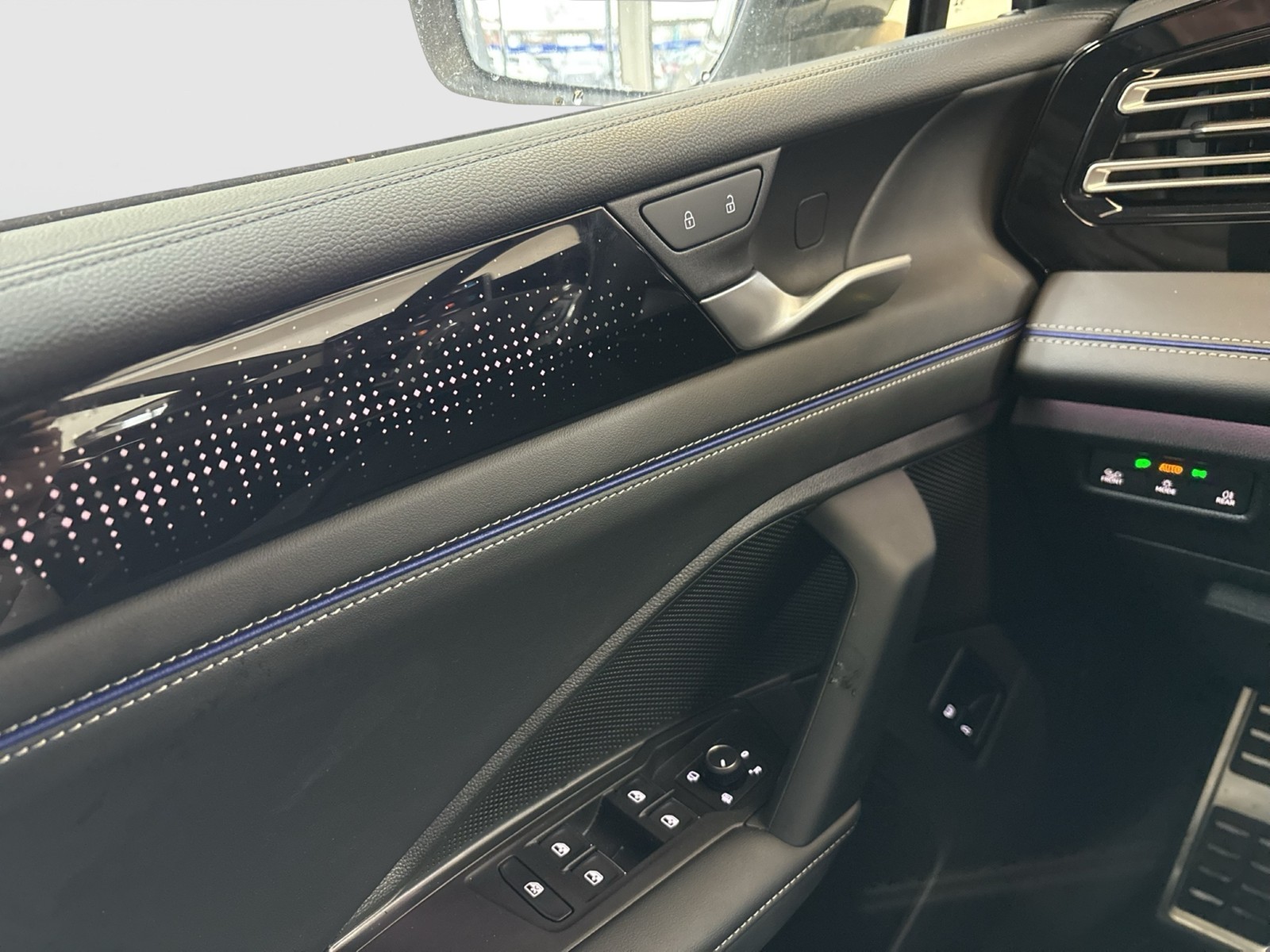 Volkswagen Tiguan 1.5 HYBRID R-LINE AHK CAM ACC LM19