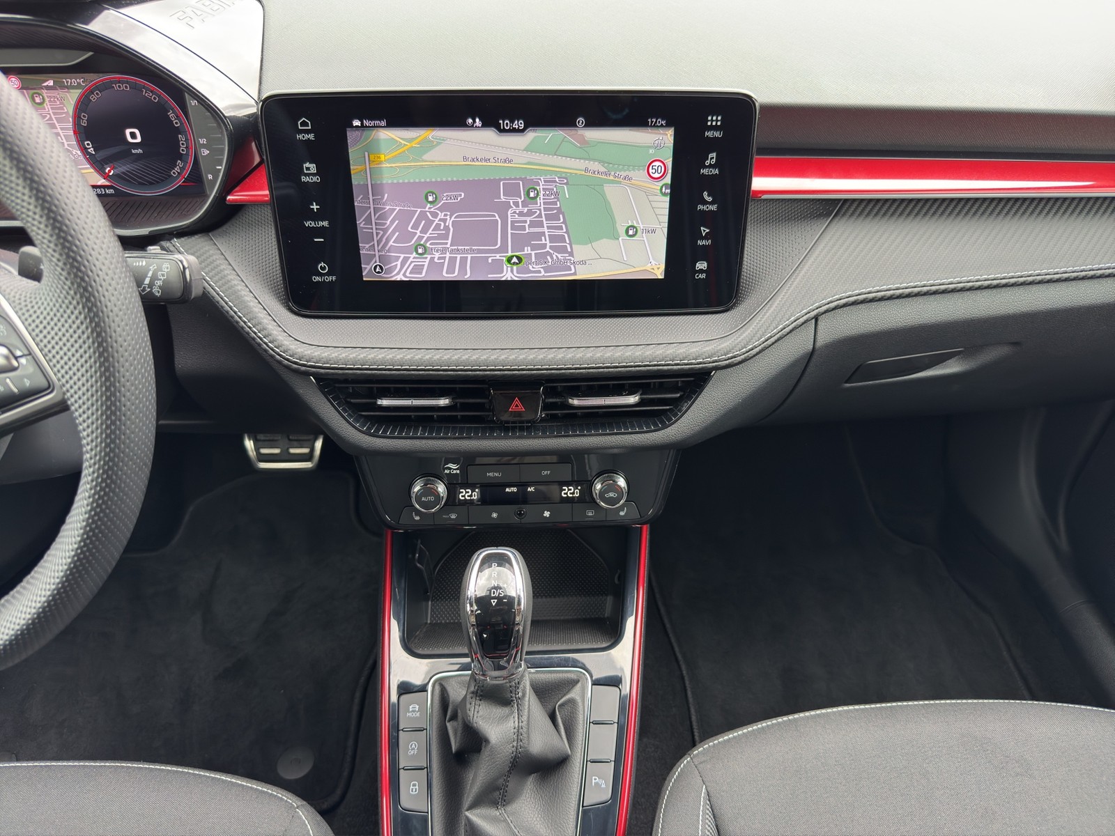 Skoda Fabia 1.0 MONTE CARLO CAM ACC NAVI ALU SITZHEIZ.