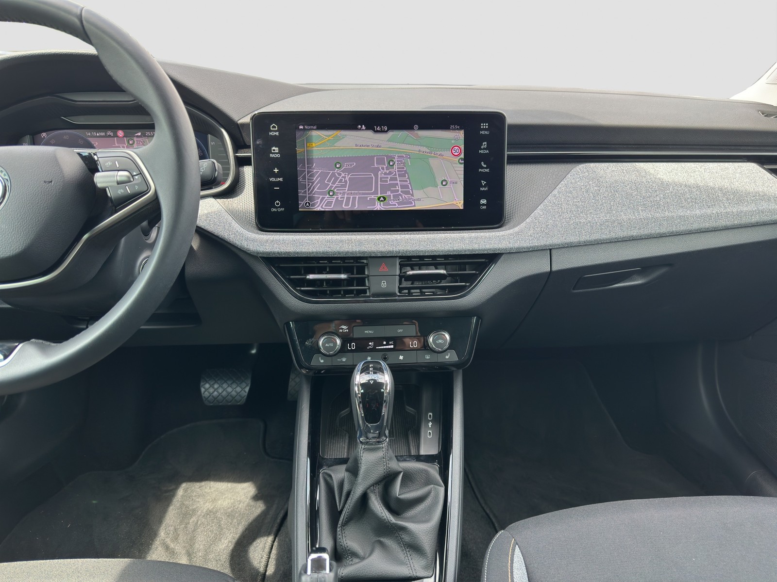 Skoda Scala 1.0 DRIVE CAM E-KLAPPE NAVI LM17 SITZHEIZ.