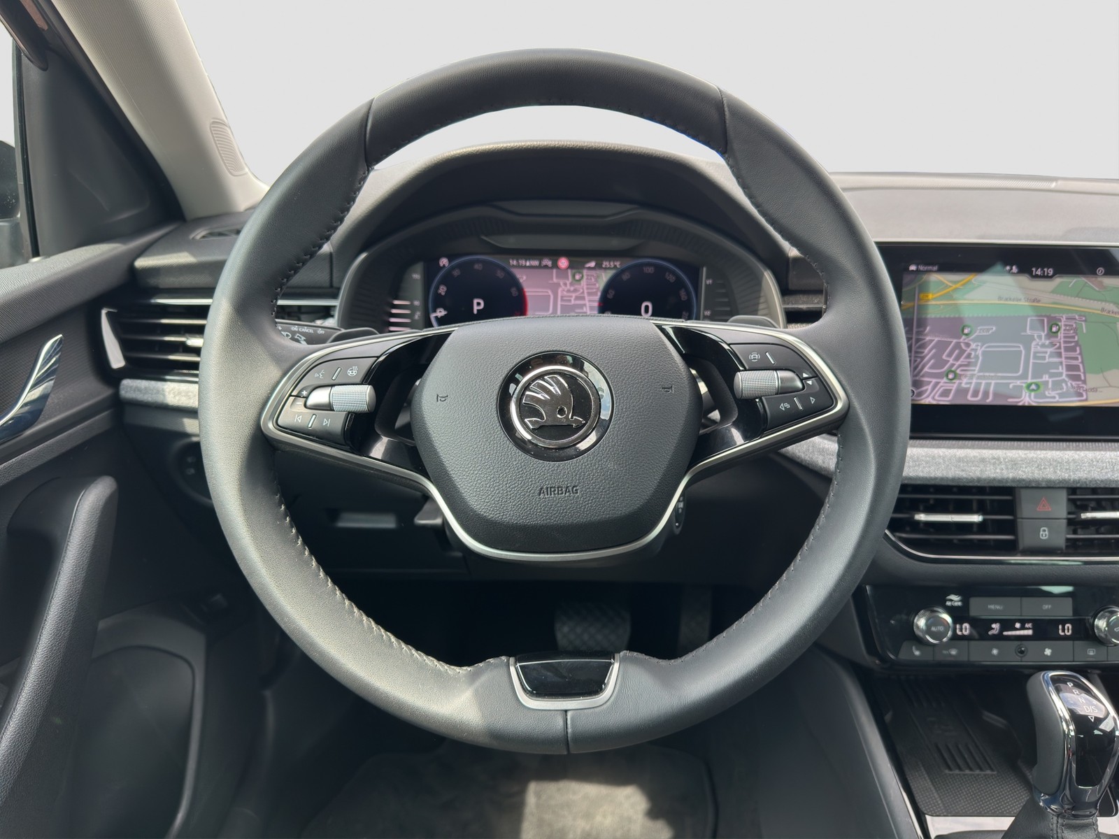 Skoda Scala 1.0 DRIVE CAM E-KLAPPE NAVI LM17 SITZHEIZ.