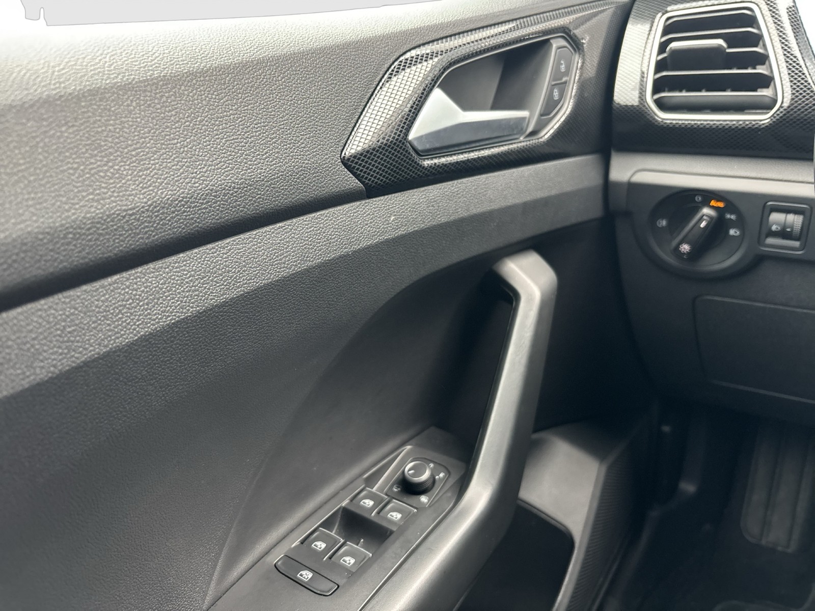 Volkswagen T-Cross 1.0 GOAL AHK ACC NAVI LM17 CARPLAY LED