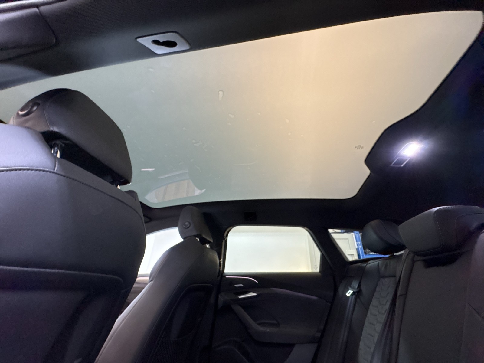 Audi A6 e-tron Avant performance S LINE PANO B&O 21"