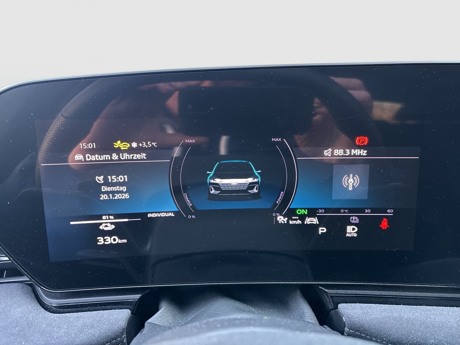 Audi A6 e-tron Avant quattro S LINE PANO B&O AHK LM21