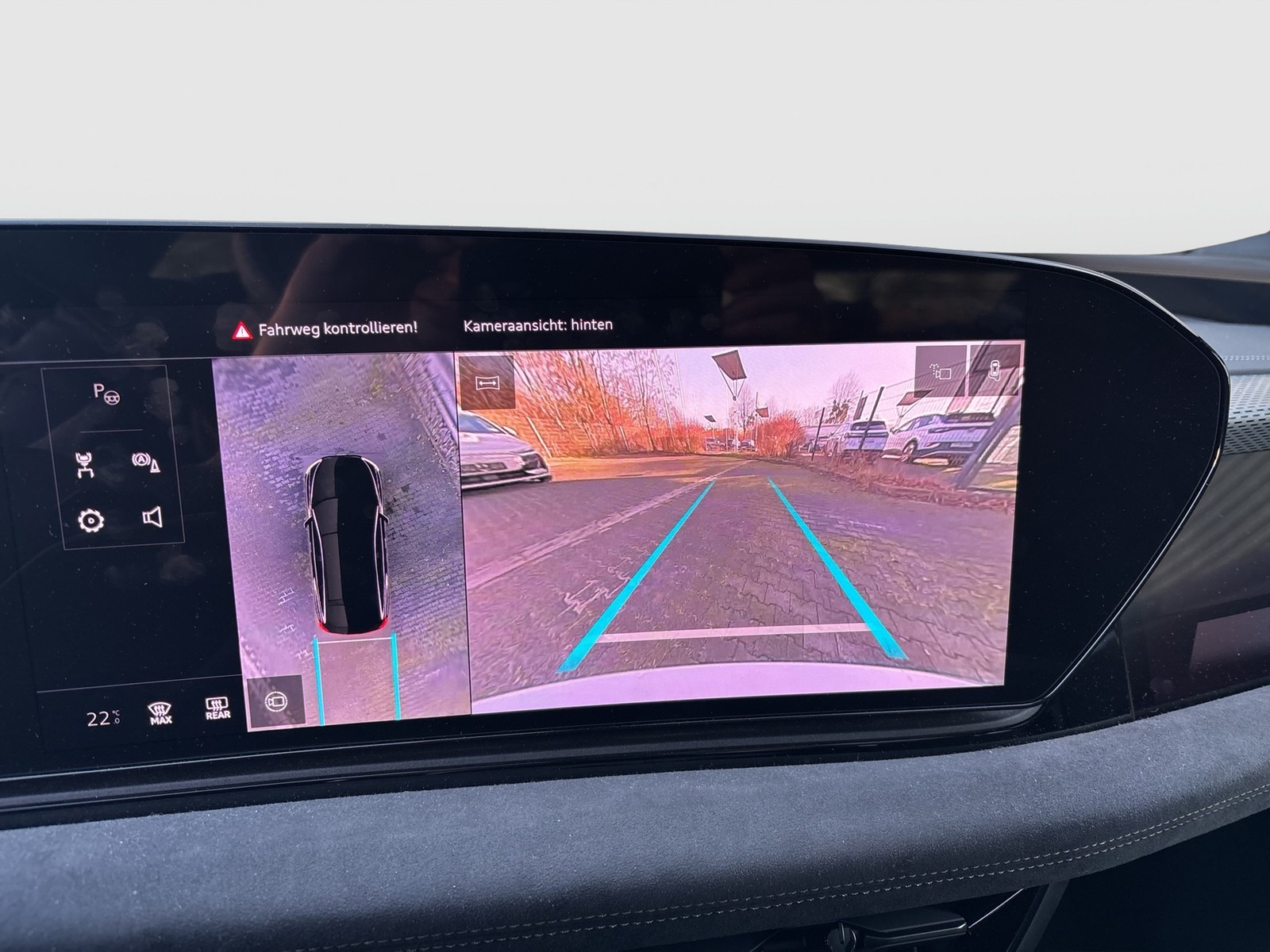 Audi A6 e-tron Avant quattro S LINE PANO B&O AHK LM21