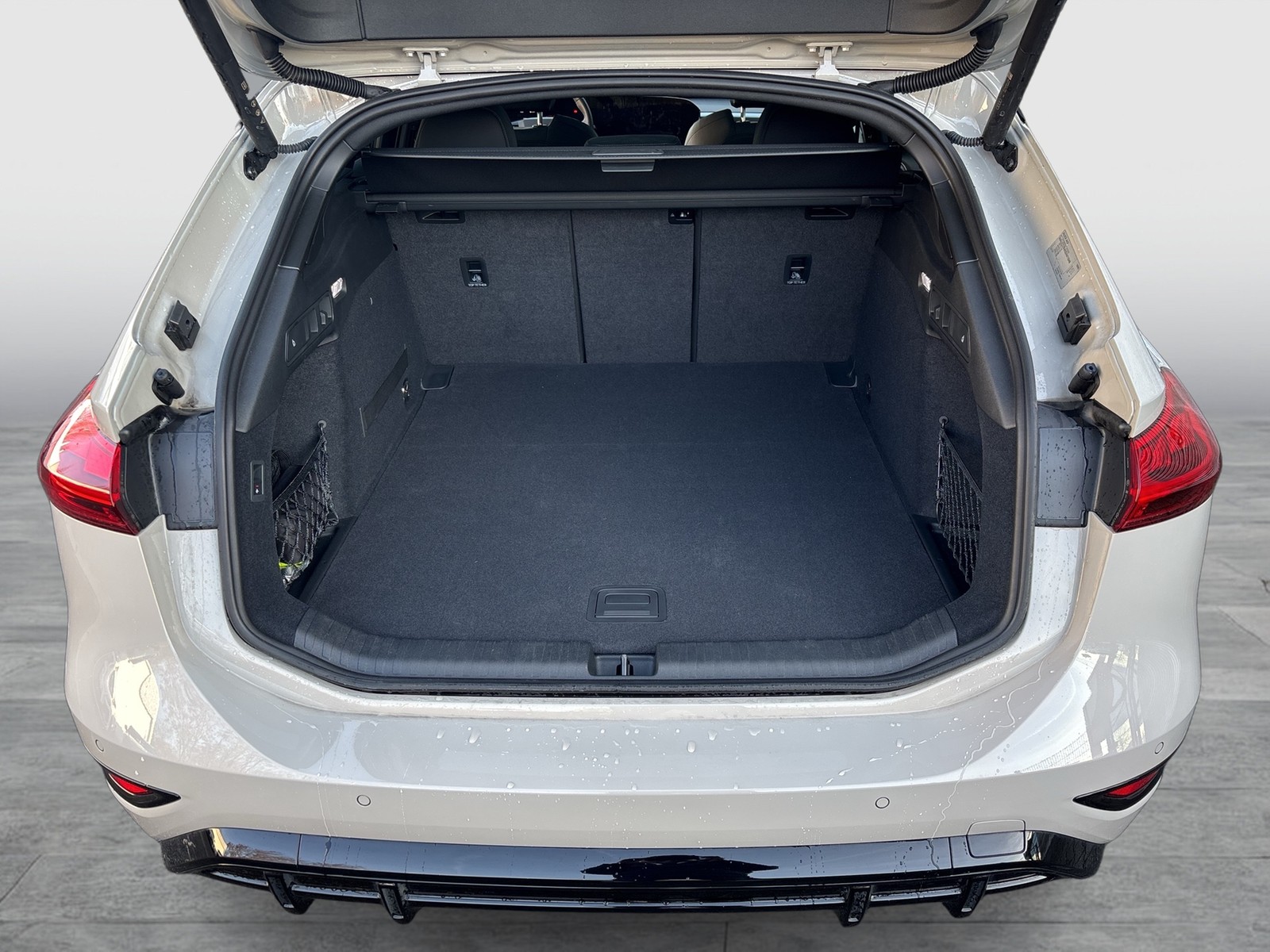 Audi A6 e-tron Avant quattro S LINE PANO B&O AHK LM21