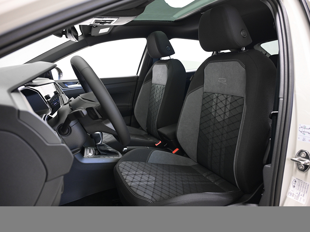 Volkswagen Taigo 1.0 R-LINE DSG